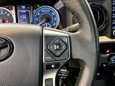 Used 2020 Toyota Tacoma SR5 image 24