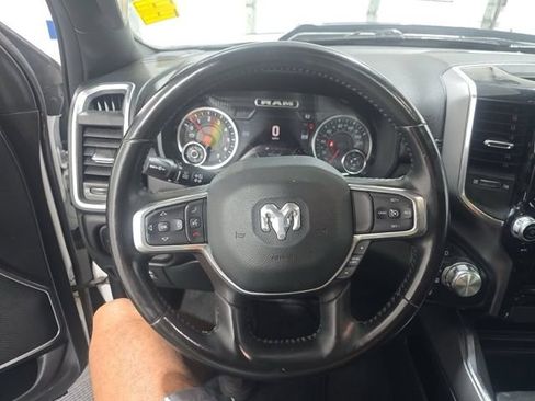 Used 2022 RAM 1500 Laramie AWD/4WD image 10