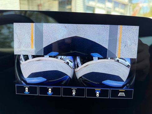 Used 2023 Chevrolet Corvette Stingray Preferred Cpe w/ 2LT image 23