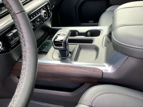 Used 2024 GMC Sierra 1500 SLT w/ SLT Premium Plus Package image 14