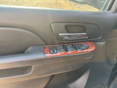 Used 2013 GMC Yukon SLE w/ Convenience Package image 12