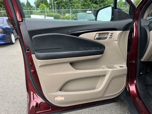 Used 2019 Honda Ridgeline RTL-E image 16