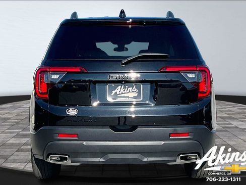 Certified 2023 GMC Acadia SLE w/ Driver Convenience Package image 5