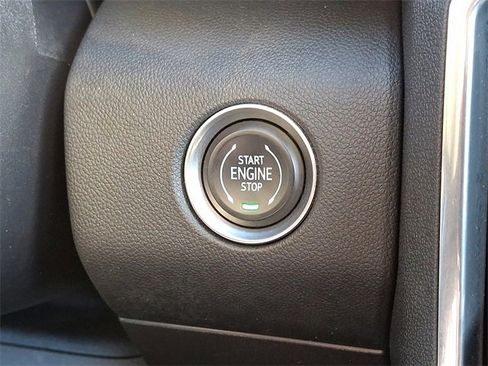 Used 2024 GMC Acadia Elevation image 22