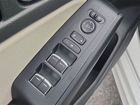 Used 2023 Honda Civic EX image 23