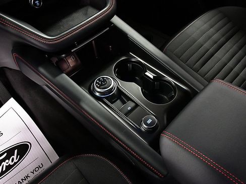 Used 2025 Ford Explorer ST-Line image 21