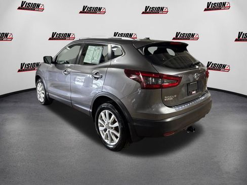 Used 2020 Nissan Rogue Sport SV image 7