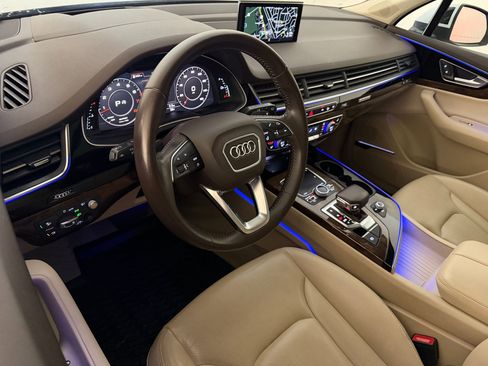 Used 2018 Audi Q7 3.0T Prestige w/ Prestige Package image 4
