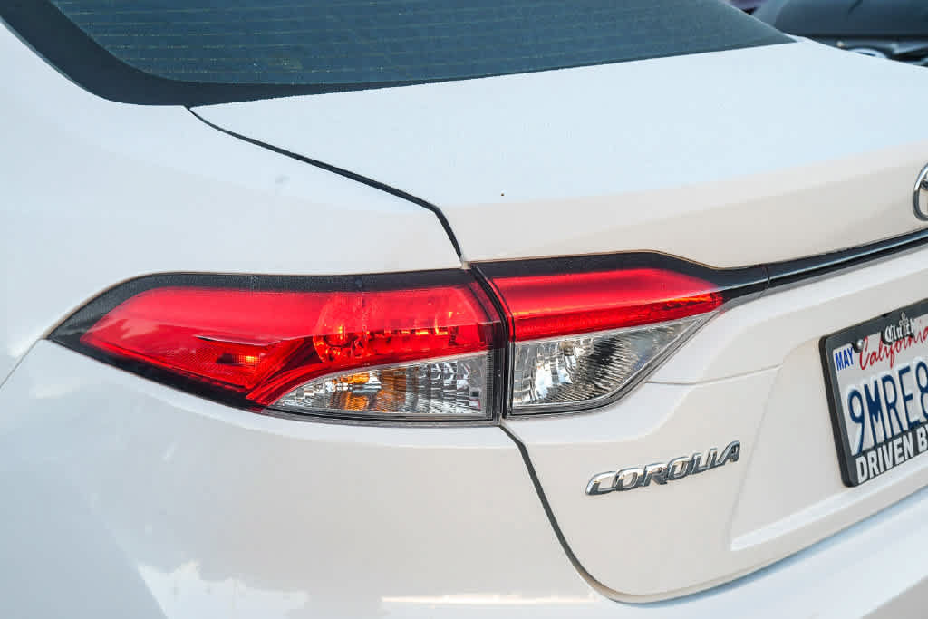 Used 2024 Toyota Corolla LE FWD image 7
