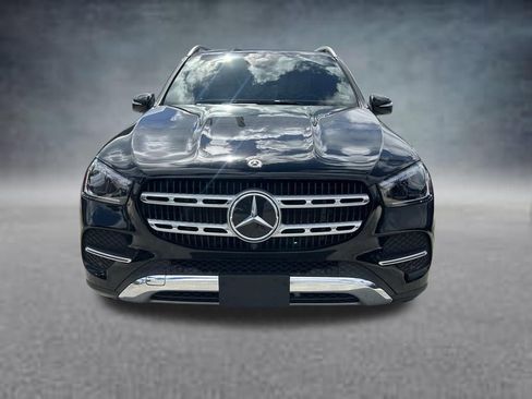 Used 2025 Mercedes-Benz GLE 450e 4MATIC image 2
