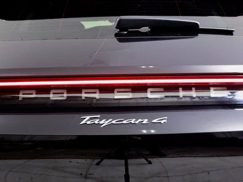 Certified 2024 Porsche Taycan 4 Cross Turismo w/ Premium Package image 13