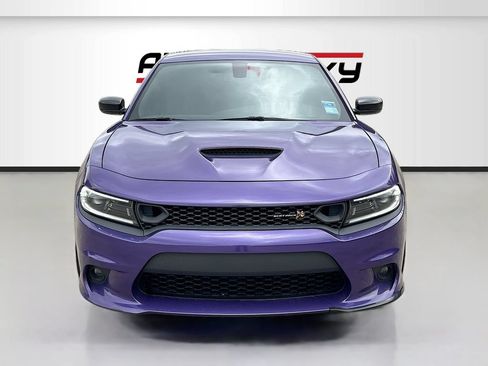 Used 2023 Dodge Charger Scat Pack w/ Harman/Kardon Audio Group RWD image 2