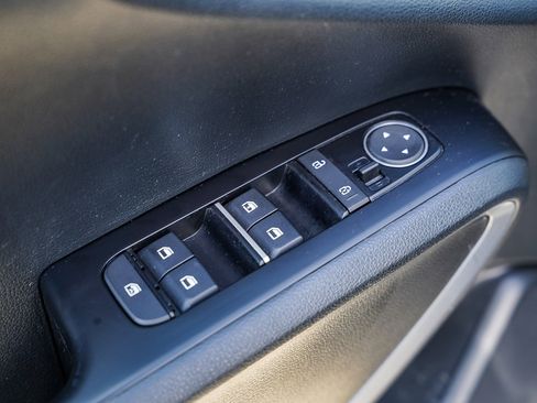 Used 2023 Kia Soul EX image 21