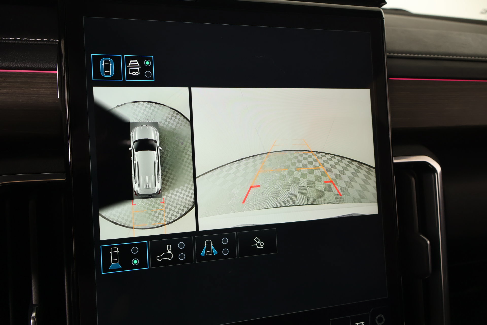 Used 2025 GMC Acadia Denali FWD image 6