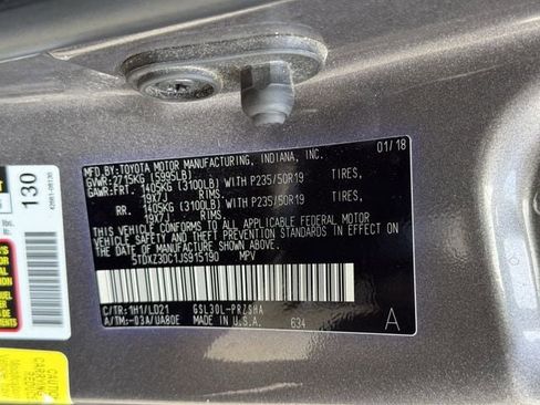 Used 2018 Toyota Sienna SE w/ SE Preferred Package FWD image 33