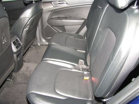 Used 2023 Kia Sportage EX FWD image 13