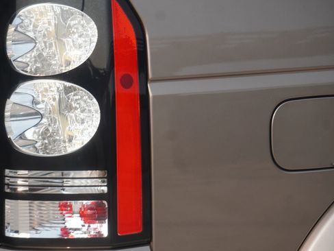 Used 2015 Land Rover LR4 HSE LUX image 31