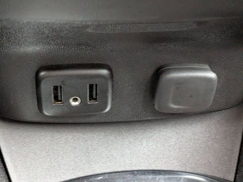 Used 2017 Chevrolet Malibu LT w/ Leather Package image 17