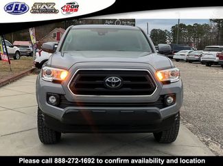 Used 2020 Toyota Tacoma SR5 w/ SR5 Appearance Package (SM) video 2