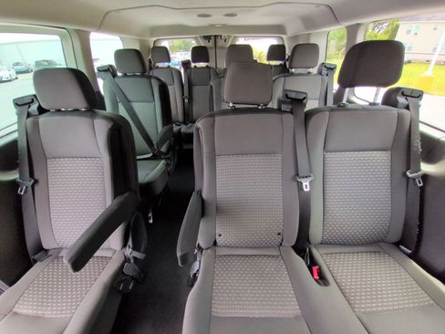 Used 2022 Ford Transit 350 XLT RWD image 31