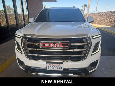 Used 2025 GMC Yukon XL Elevation w/ Technology Package RWD image 2