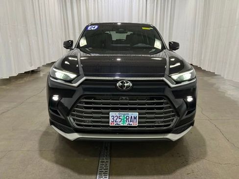 Used 2024 Toyota Grand Highlander AWD Hybrid image 9