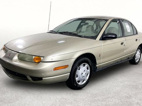 Used 2002 Saturn S-Series SL1 FWD image 12