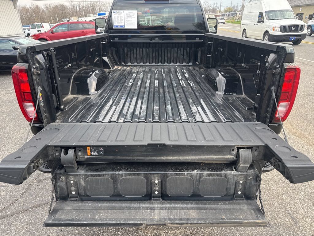 Used 2025 GMC Sierra 2500 SLE w/ SLE Convenience Package AWD/4WD image 21