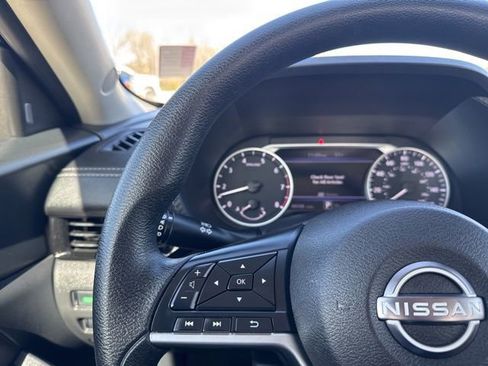 Used 2024 Nissan Sentra SV image 10
