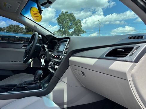 Used 2019 Hyundai Sonata SE FWD image 25