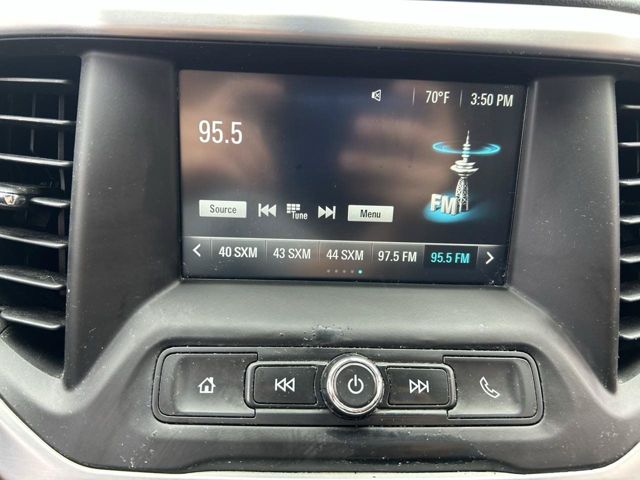 Used 2017 GMC Acadia SLE FWD image 23