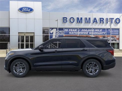 New 2026 Ford Explorer Active w/ Active Comfort Package image 3