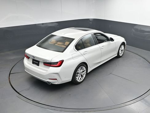 Used 2025 BMW 330i xDrive Sedan w/ Convenience Package AWD/4WD image 37
