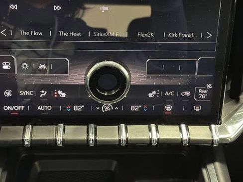 Used 2024 GMC Acadia Elevation w/ Trailering Package AWD/4WD image 32