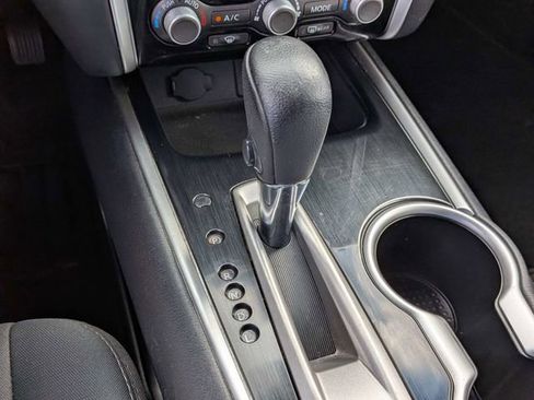 Used 2018 Nissan Pathfinder SV FWD image 22