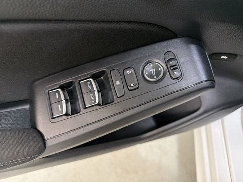 Used 2025 Honda Civic Sport image 18