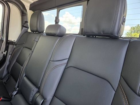 New 2026 Jeep Gladiator Sport AWD/4WD image 26
