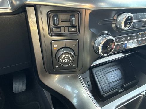 Used 2022 Ford F150 Lariat w/ Equipment Group 502A High AWD/4WD image 35