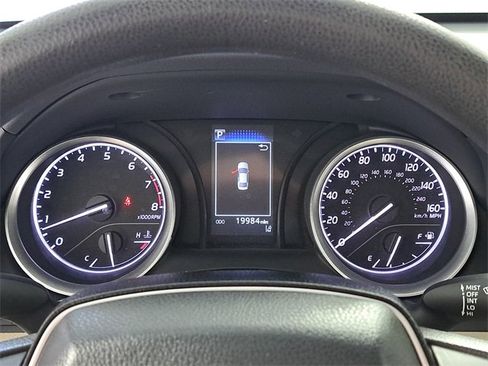 Used 2023 Toyota Camry LE image 27