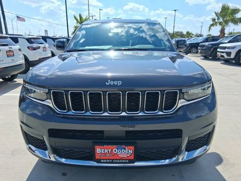 New 2026 Jeep Grand Cherokee L 2WD image 2