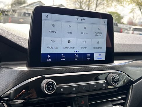 Used 2021 Ford Escape SEL w/ SEL Stealth AWD Package image 18