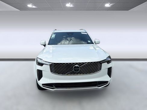 New 2026 Volvo XC90 B6 Plus w/ Protection Package Premier AWD/4WD image 6