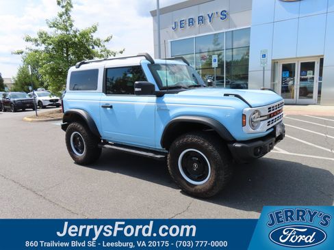 Used 2023 Ford Bronco Heritage Edition AWD/4WD image 1