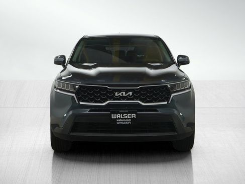 Used 2022 Kia Sorento LX image 8
