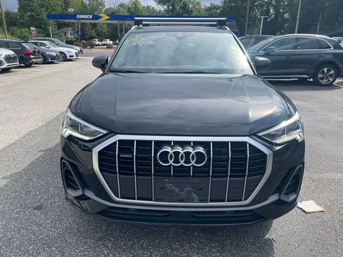 Used 2023 Audi Q3 2.0T Premium w/ Convenience Package AWD/4WD image 2