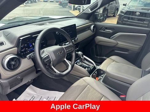 Used 2024 Chevrolet Colorado ZR2 w/ ZR2 Convenience Package III AWD/4WD image 14