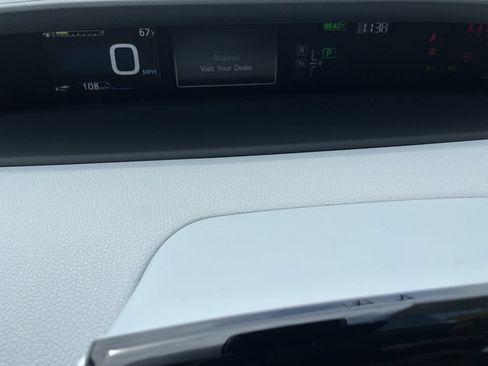 Certified 2019 Toyota Prius XLE AWD/4WD image 17