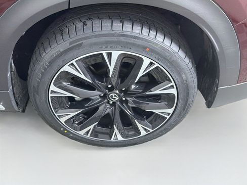 Used 2024 MAZDA CX-90 Plug-In Hybrid w/ Premium Plus AWD/4WD image 11