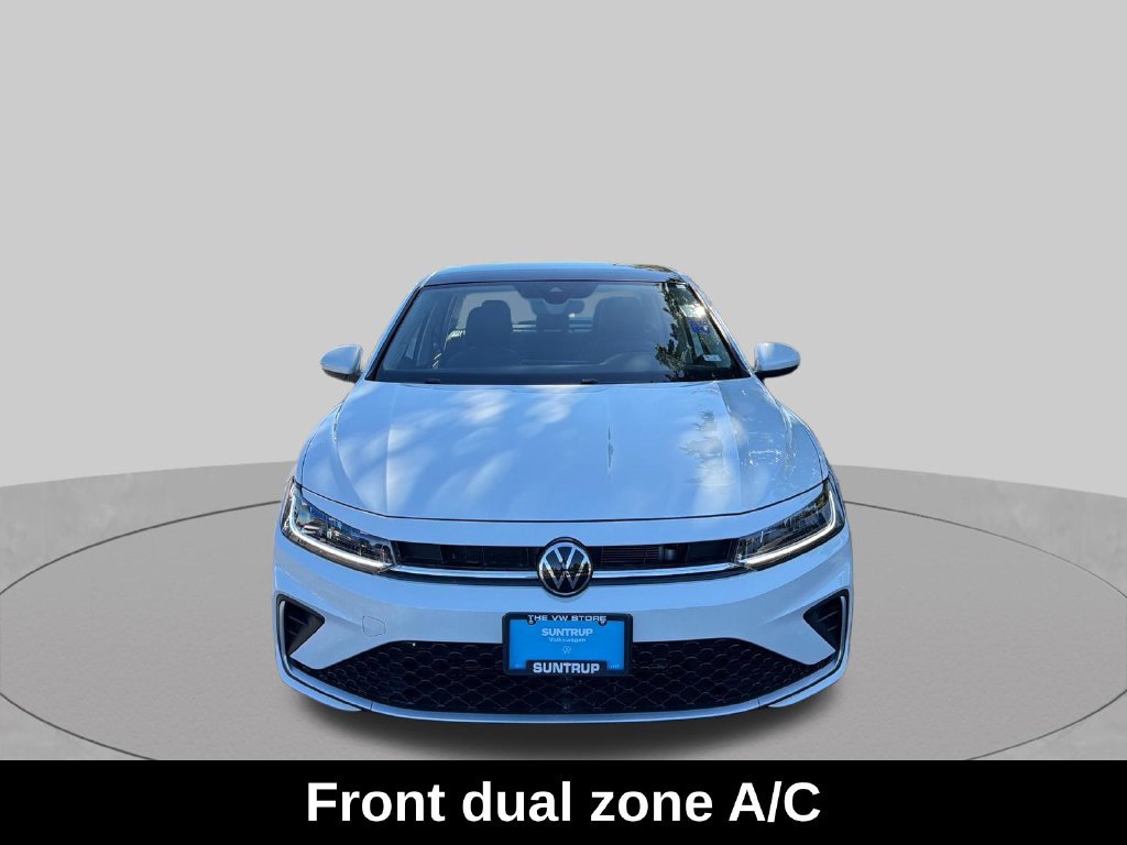 Used 2025 Volkswagen Jetta SE w/ Sunroof Package FWD image 10