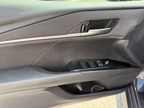 Used 2026 Toyota Camry LE FWD image 5
